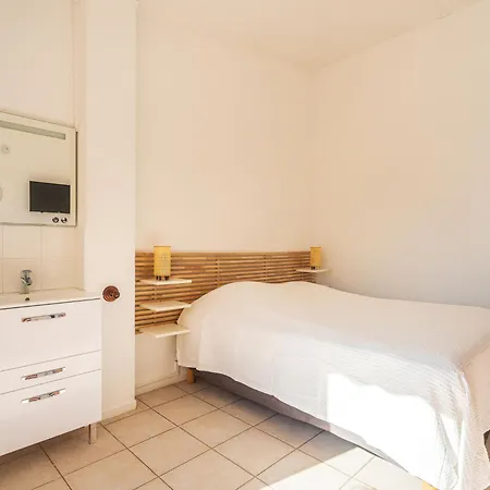 Port De La Gavine-34 By Interhome شقة Hyères