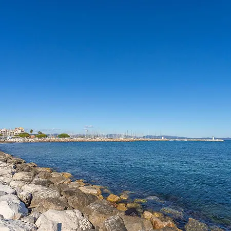 Port De La Gavine-34 By Interhome شقة